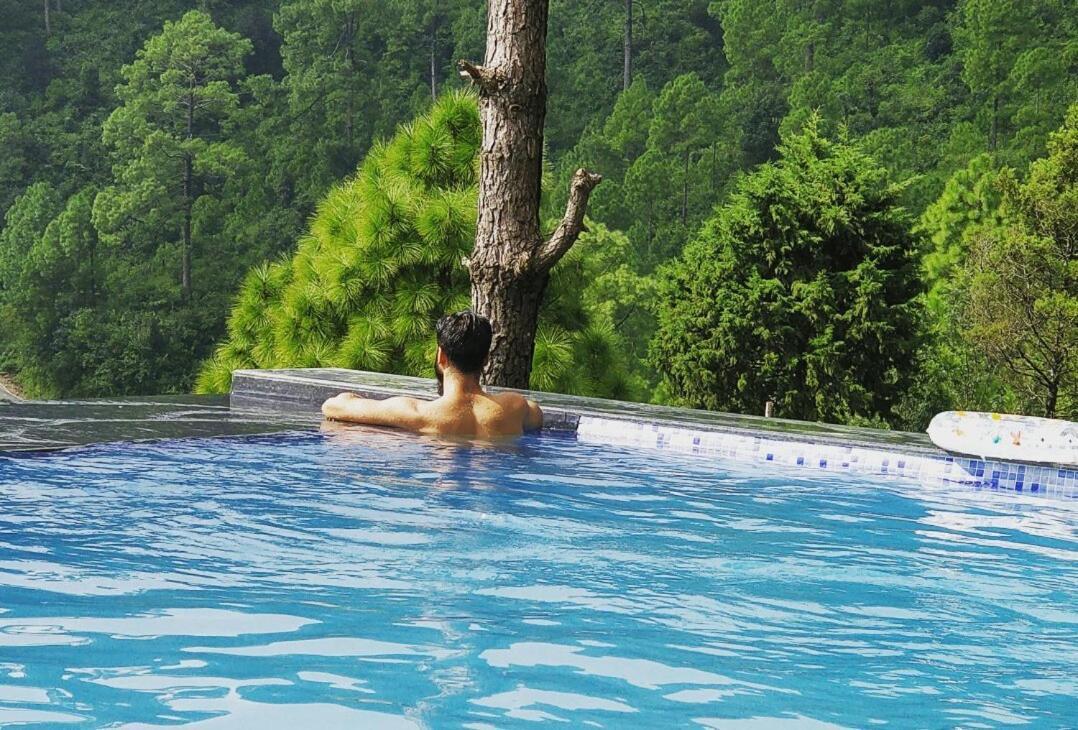 Blue Pine Resort Lansdowne Eksteriør bilde